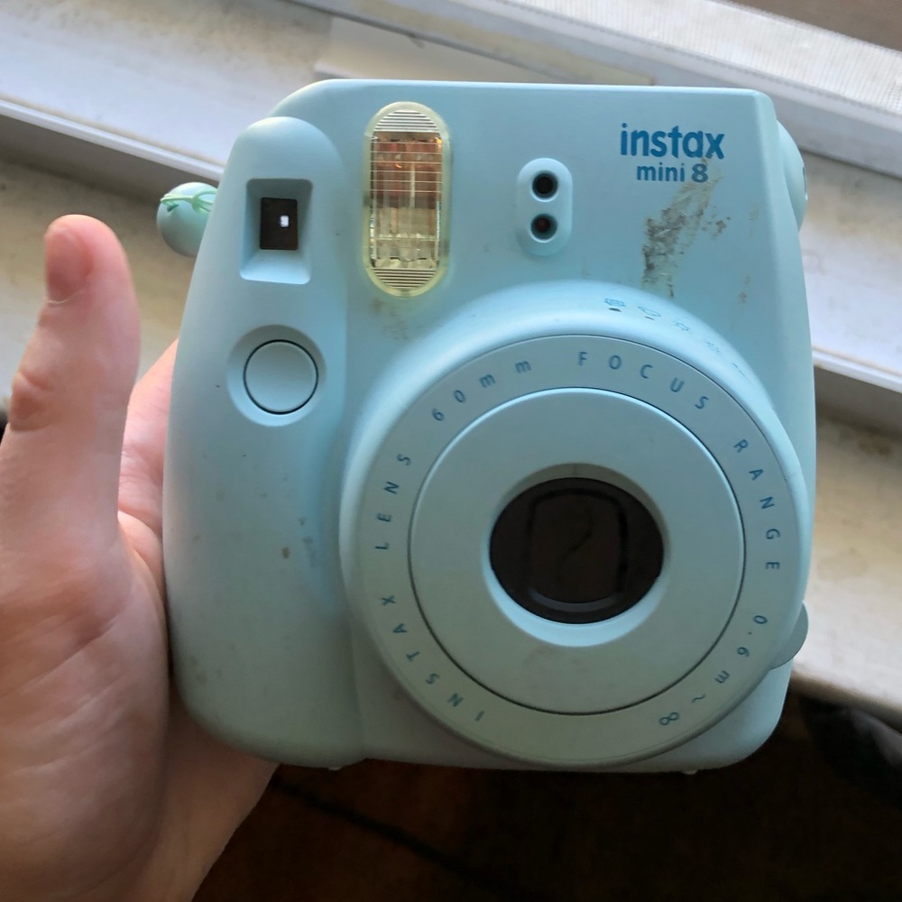 BLUE INSTAX MINI8 POLAROID CAMERA